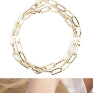 Elegant Gold Chain Bracelet